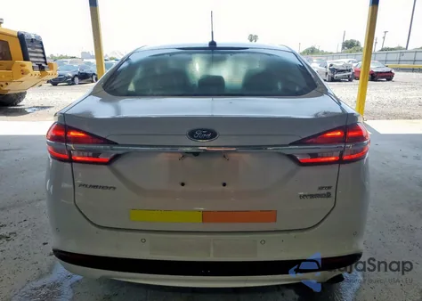 2018 Ford Fusion Se Hybrid z USA, uszkodzony, nr VIN 3FA6P0LU1JR171576